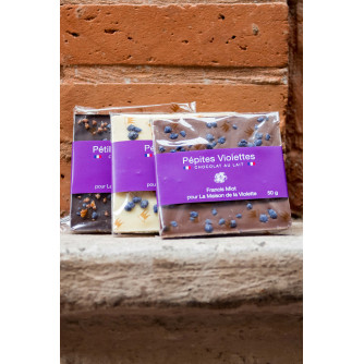 Milk chocolate with violet petals 50g